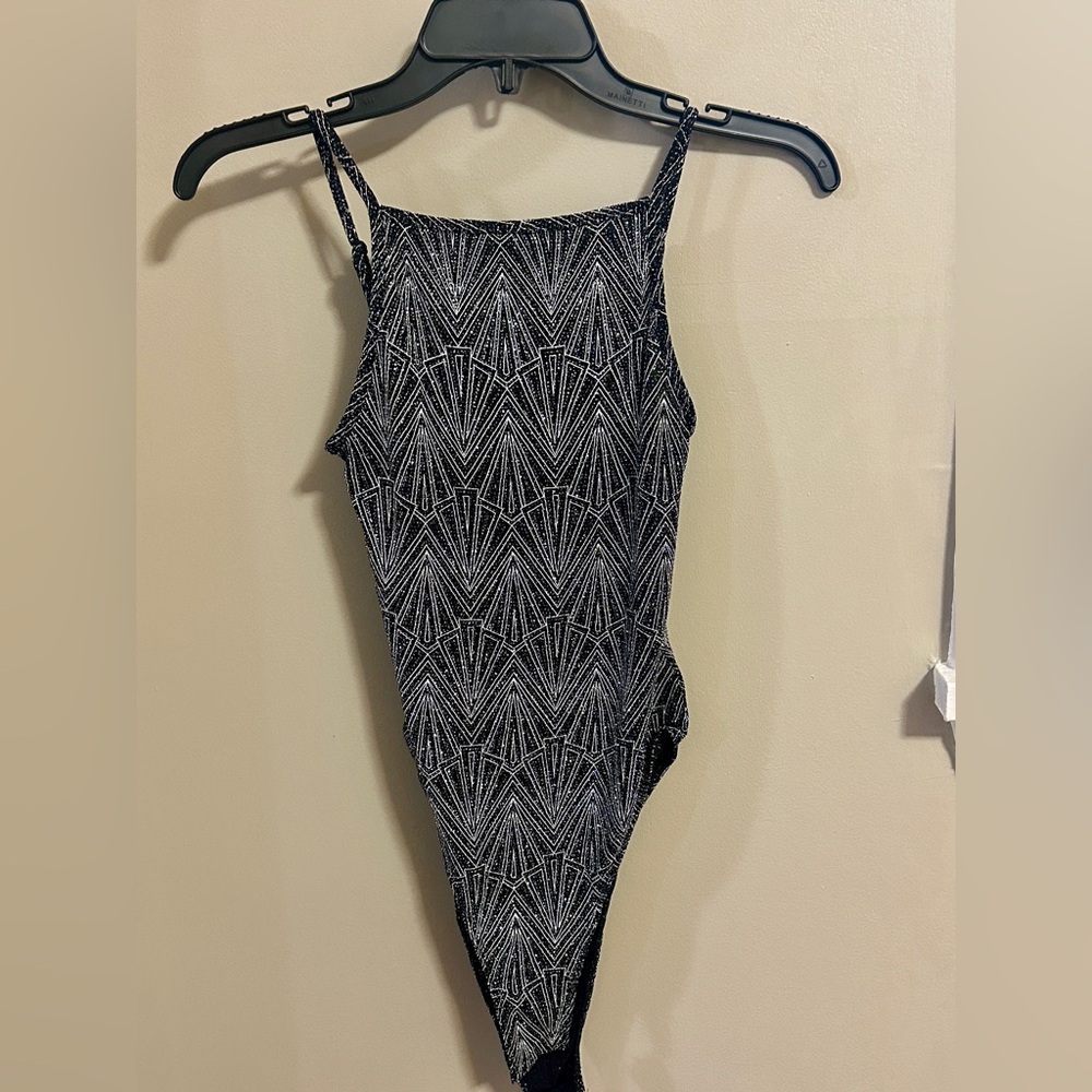 H&M Divided Black and White Patterned Top